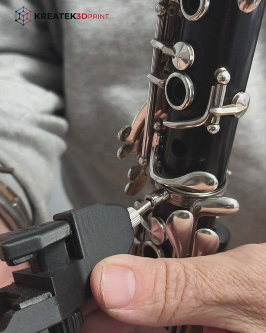 Atril para clarinete con soporte para móvil o e-book | Partituras digitales | Ensayos, conciertos y pasacalles